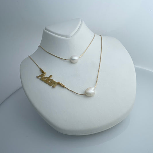 قلادة اسم مزدوجة باللؤلؤ مطلية بالذهب